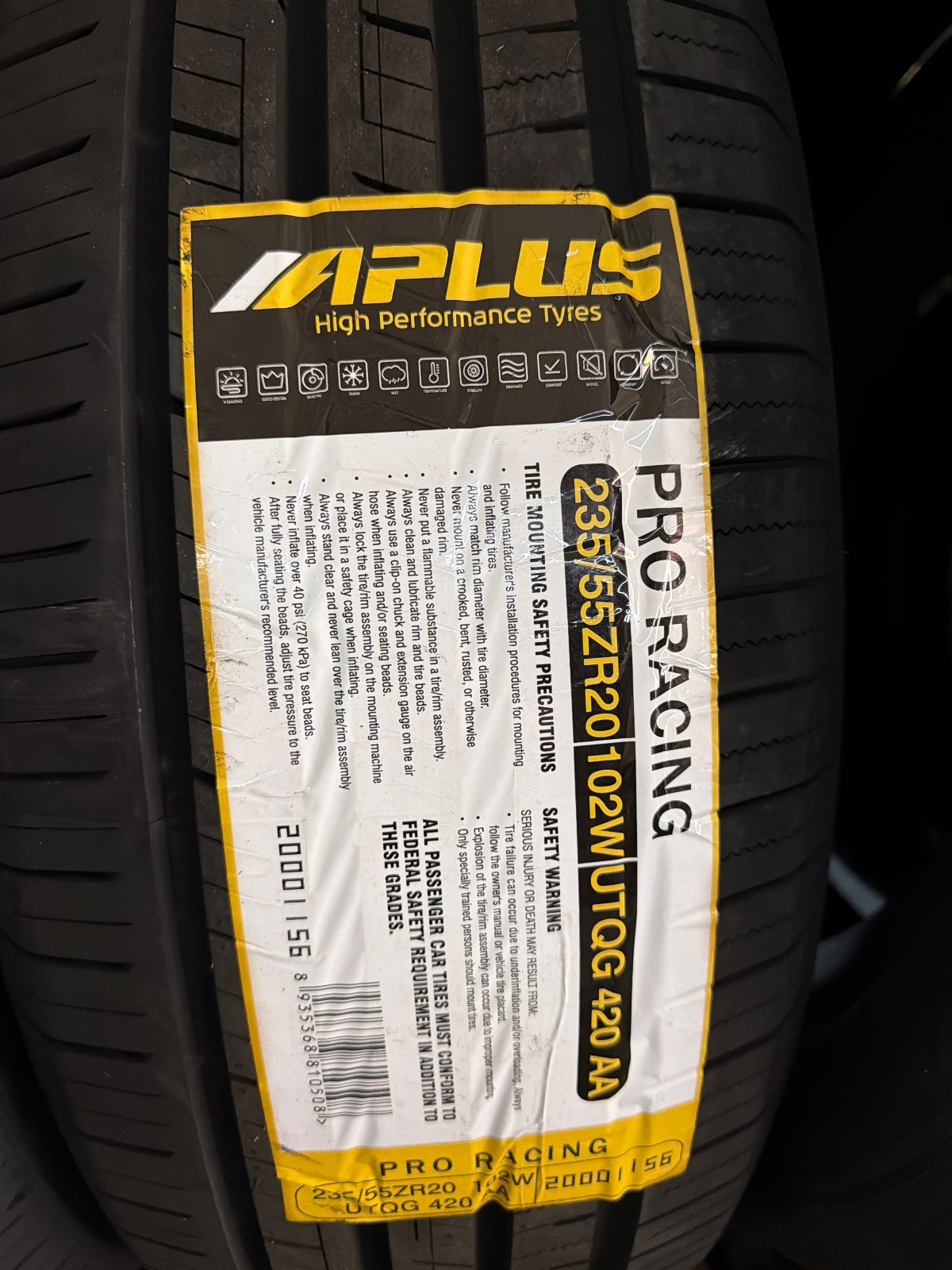 Aplus Pro Racing 235/55R20 102W