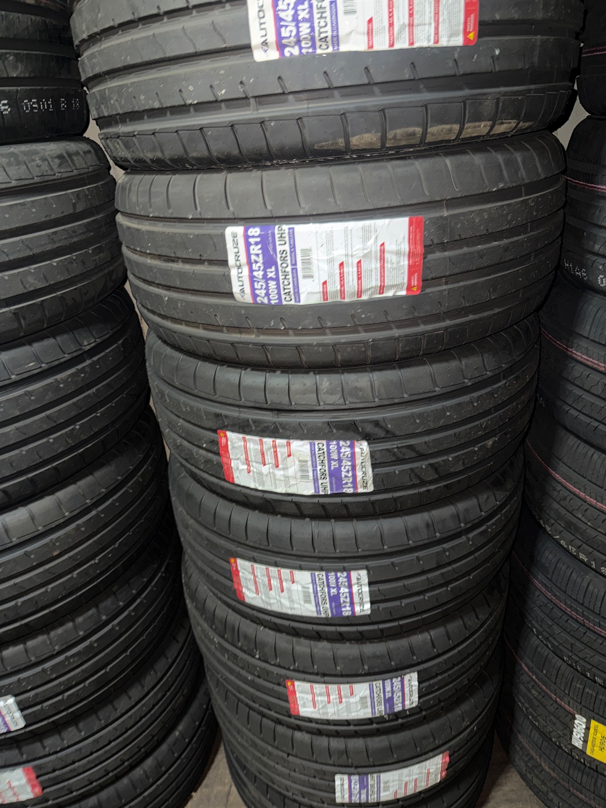Autocruze Catchfors 245/45R18 100W