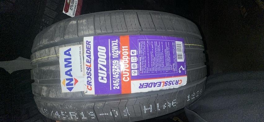 Crossleader  P245/45R19