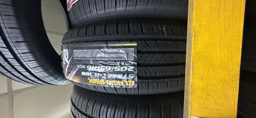 Blackhawk P205/65R16