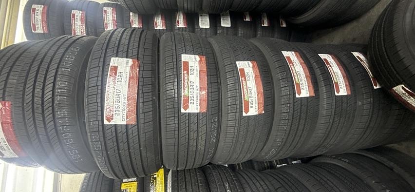 Landspider P235/60R17